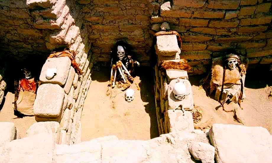 cultura paracas tumbas